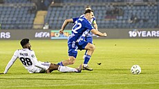 Mat�j Hada� pod tlakem Yana Etekiho z Noahu.