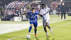 �t�pán Langer pod tlakem od Gustava Sangareho.