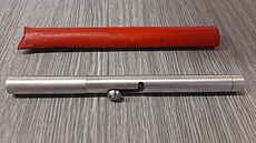 Podomácku vyrobená �záke�ná� zbra�.