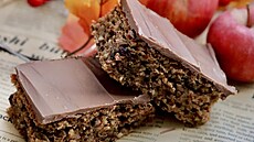 Hrníkový jablený perník s okoládovou polevou podle Eliky Marie Cibulkové