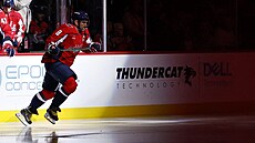 Alex Ove�kin z Washington Capitals se chystá na zápas.