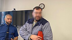 Mu ze Sokolovska podle státního zástupce dlouhodob týral manelku. U díve...