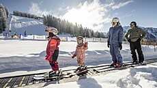 D�tské areály, jako je Hopsi-Winterkinderland na ho�e Planai, jsou ideální pro...