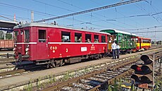 Souprava motorových voz M131.1454 a M152.0486 spolku Kromíská dráha s...