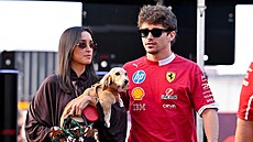 Alexandra Saint Mleuxová, Charles Leclerc a jejich pejsek Leo v americkém...