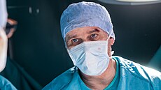 Luká� Vaculík v seriálu No�ní operatér (2025)