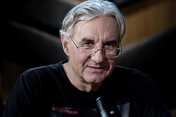 Hostem po�adu Rozst�el je Jan Zahradil, expert Motorist� sob� na zahrani�ní...