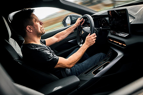 CUPRA p�edstavila nového �lena kmene: re�iséra Ji�ího Mádla.