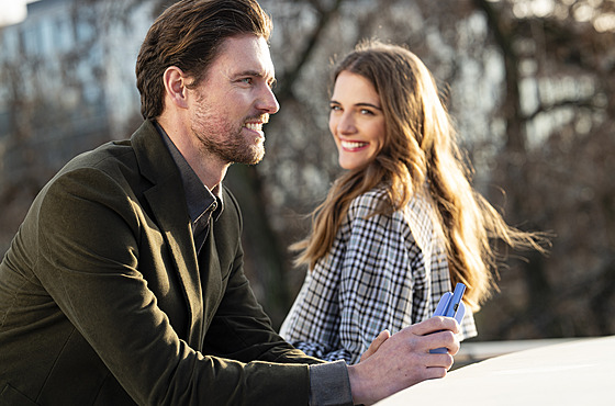 Zna�ka bezdýmných za�ízení se rozhodla vyzvat dosp�lé ku�áky, aby p�i�li do...