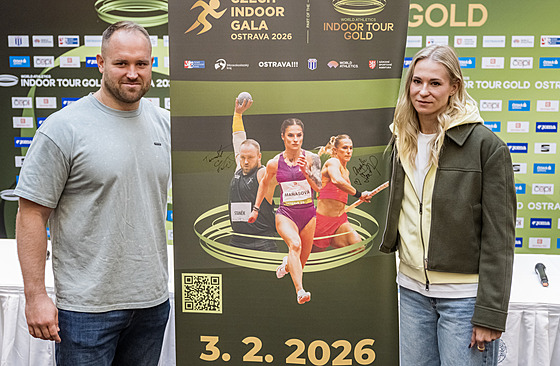 Amálie �vábíková a Tomá� Stan�k na tiskové konferenci k Czech Indoor Gala.