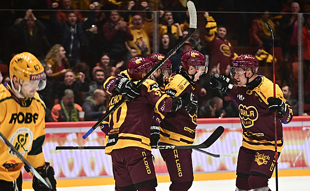 Hokey Ligi 1: Jihlava zirvede