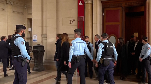 Sarkozyho nevinná spolčení? Odhodlaní soudci z něj paradoxně vyrobili nového mučedníka