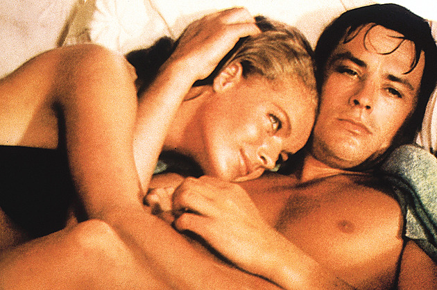 Zapletl se s mafií, lámal srdce. Svůj vzhled bral Alain Delon jako prokletí