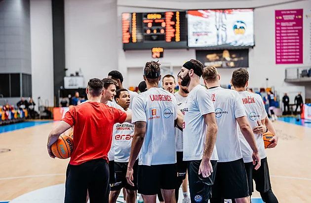 Basket ONLINE: Nymburk proti německému velkoklubu. Hraje se v solidním tempu