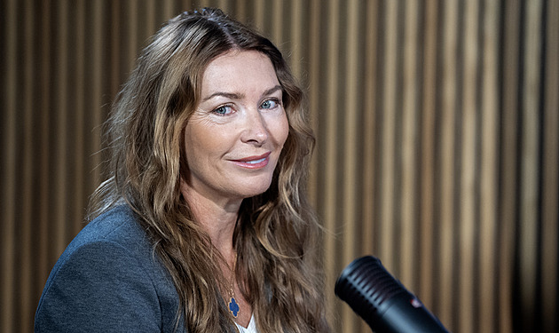 Prezidenta Pavla by znovu volila většina Čechů, silnou pozici by měla i Bradáčová