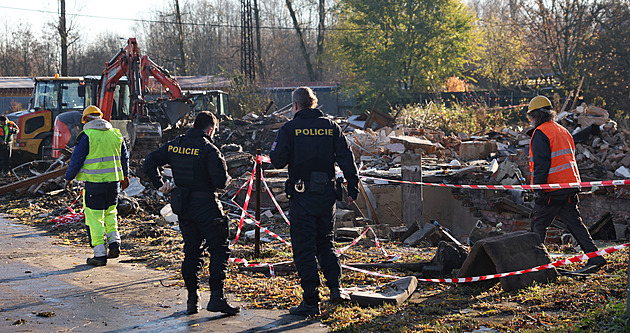 Poslední uvolněný domek v Bedřišce zatím stále stojí, prioritu má úklid