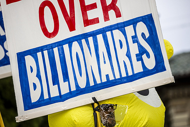 Jak vládnou elity. Zpráva odhaluje vztah mezi politickou a ekonomickou nerovností