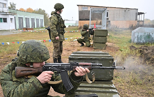 Putinova skrytá mobilizace? Rusko rozjelo nábor záložníků, nepřímo přiznává selhání
