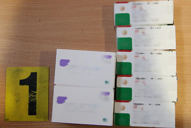 P�i prohlídkách byly zaji�t�ny d�kazy, �e jde o drogovou trestnou �innost. (13....