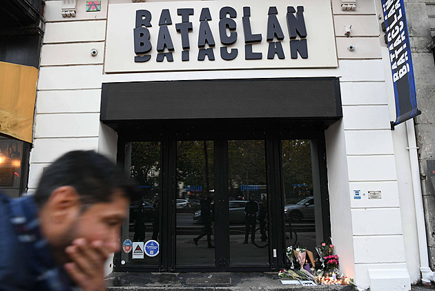 Teror, jenž vše změnil. Francie si připomíná útoky islamistů, zavraždili 130 lidí