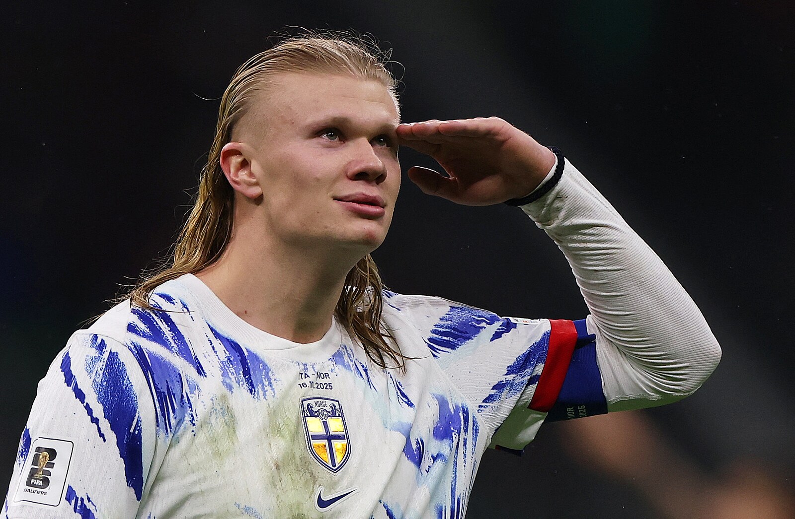 Originální oznámení nominace na MS ve fotbale. Norský tým představil sám král