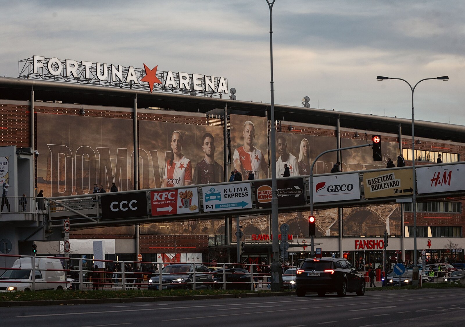 Ulice Josefa Bicana? Slavia Praha chce přejmenovat Vladivostockou u Edenu