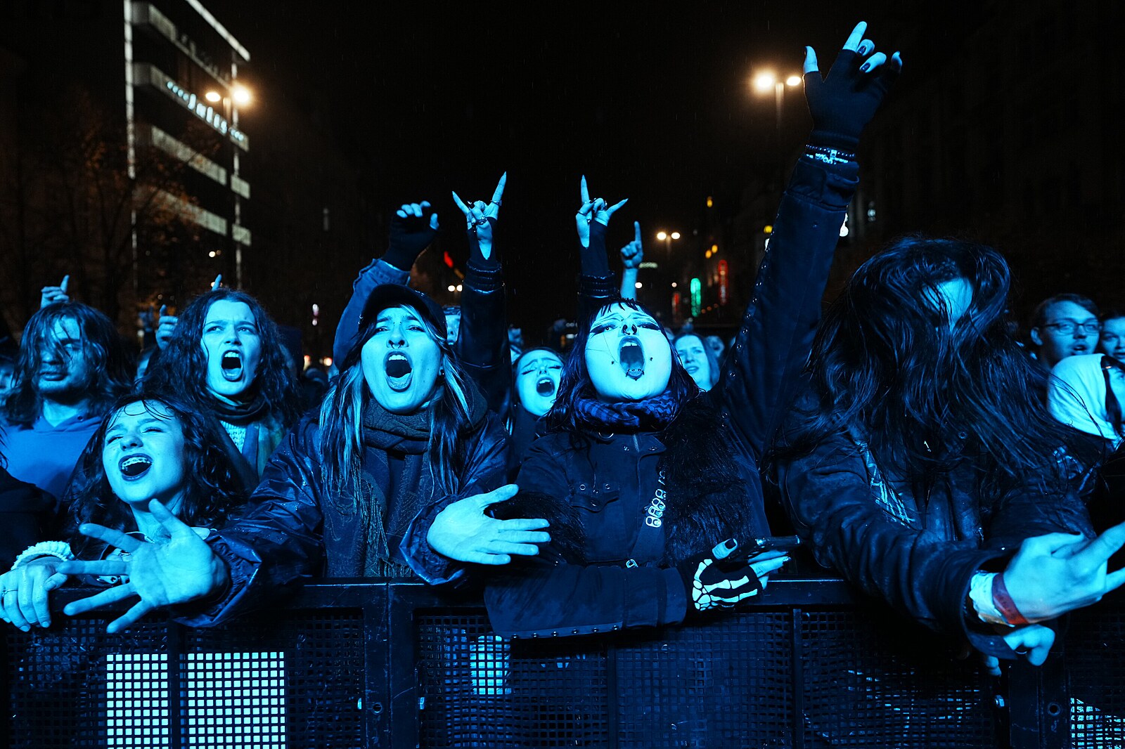 Oslavy 17. listopadu vrcholí koncertem v Praze. Zazněla podpora i Ukrajině