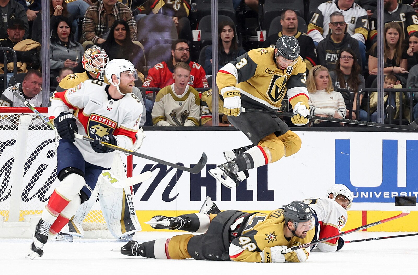 Hertl byl mezi střelci Vegas, Rangers se konečně dočkali domácí výhry