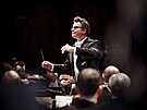 Na lo�sk�m ro�n�ku festivalu Jan��ek Brno vystoupil mimo jin� tak� dirigent...