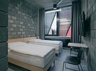 Jeden z 29 dvoul��kov�ch pokoj� hostelu v Hor�ck� ar�n�.