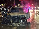 P�i dopravn� nehod� v pra�sk�m Hloub�t�n� sho�elo osobn� vozidlo. (13....