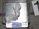 Policist� na�li v aut� bal��ek s kokainem.