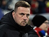 Jaroslav Köstl na lavi�ce �eské reprezentace v utkání s Gibraltarem.