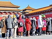 Turisté v Pekingu (17. listopadu 2025)