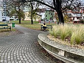 Radnice v Lounech odstraní nkteré laviky z prostranství Na Ryneku. Dvodem...