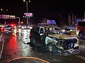 Pi dopravní nehod v praském Hloubtín shoelo osobní vozidlo. (13....