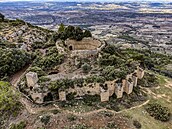 Dávní obyvatelé Maurové v Bocairentu ukrývali zásoby obilí do komor vytesaných...