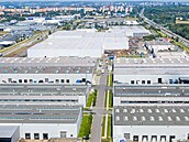 V prmyslové zón v Ostrav - Hrabové pracují tisíce lidí. (12. listopadu 2025)