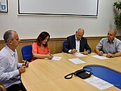 Takto v roce 2022 Lenka Drailová a Jií Crha (druhá a tetí zleva)...