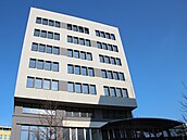 Bývalý finanní úad se zmnil na bytový dm. Bhem posledních let se rovn...