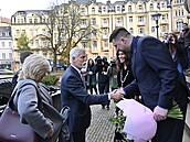 U Císaských lázní pivítali prezidentský pár primátorka Karlových Var Andrea...