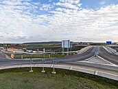 V polovin prosince se idim oteve tém 12kilometrový úsek D35 kolem Hoic...