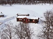 Sala najdete v horské vesnici Vingelen, je obklopena krásnou pírodou.