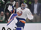 David Rittich v brán New York Islanders oslavuje,