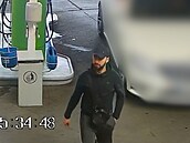 Policie pátrá po mui, který je podezelý z pokusu o loupe (12. listopadu 2025)