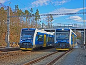 Dvojice motorových voz Stadler RS1 Regio Shuttle spolenosti GW Train Regio v...