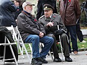 Na oslavy, které se tradin konají u Památníku válených veterán v Parku s....