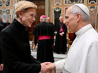 Ze setkání filma s papeem: Cate Blanchettová a Lev XIV.