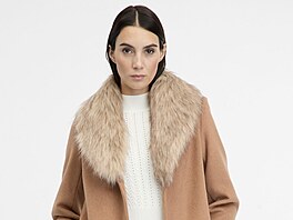 D�íve se pova�oval ko�ich nebo ko�e�inový límec na kabát� za známku luxusu....