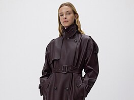 Ko�ené kabáty se nyní h�ejí na výsluní! Jsou elegantní, �ik a mladistvé. Nosí...